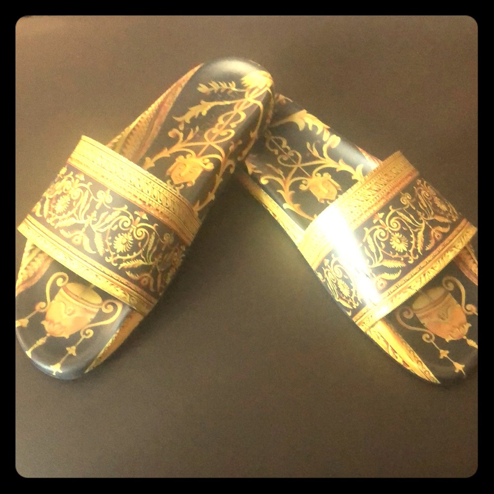 Versace slides
